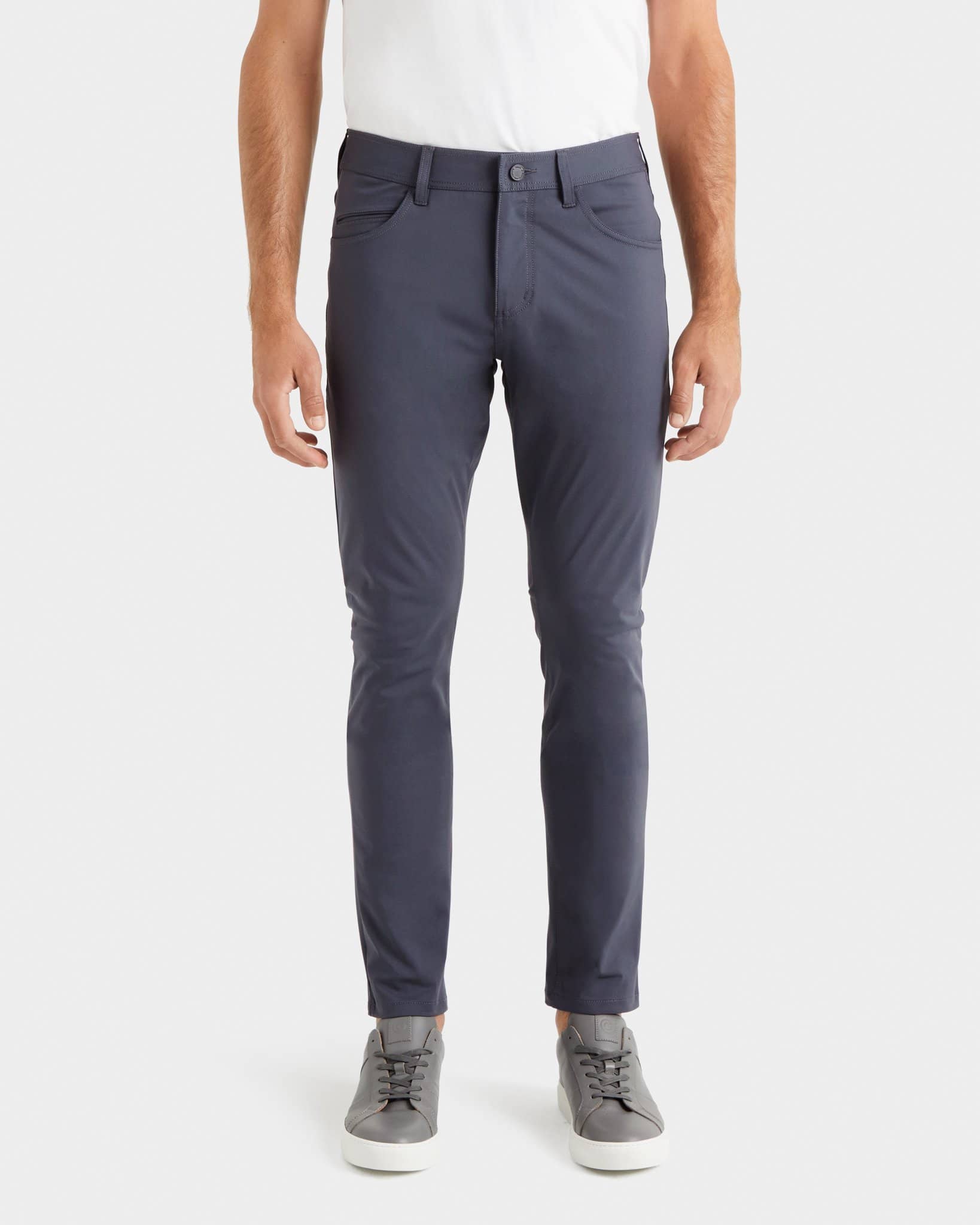 RHONE PERFORMANCE IRON / 32 COMMUTER JOGGER